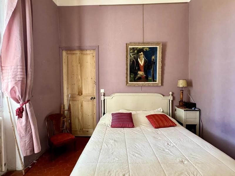 Maison - 325 m² - 13 pièces