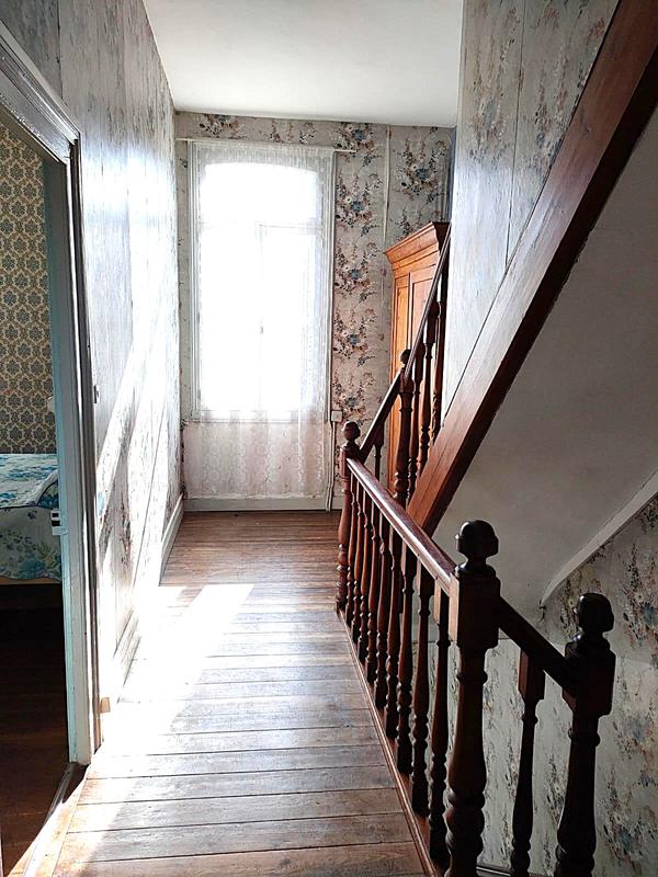 Maison - 94 m² - 6 pièces