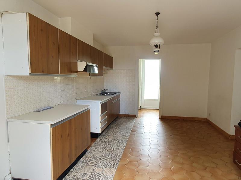 Maison - 180 m² - 10 pièces