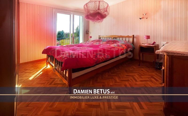 Maison - 171 m² - 6 pièces