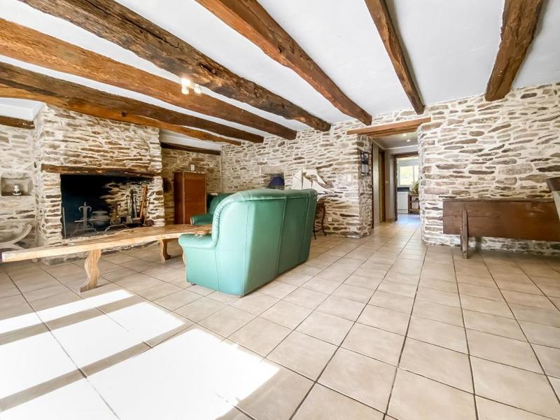 Maison en pierre - 163 m² - 6 pièces