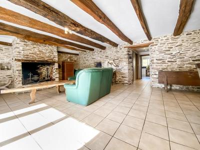 Maison en pierre - 163 m² - 6 pièces