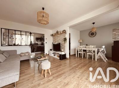 Maison - 86 m² - 5 pièces