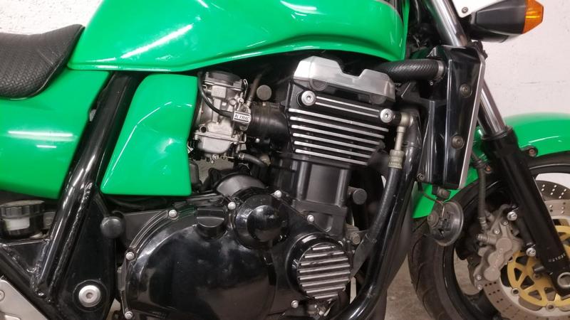 Kawasaki Zrx 1100 kawasaki vert 153
