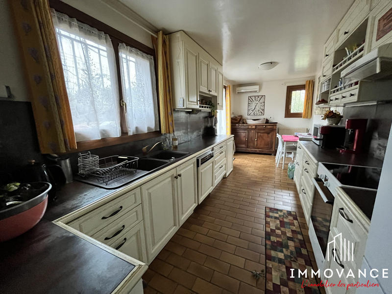 Maison - 290 m² - 7 pièces