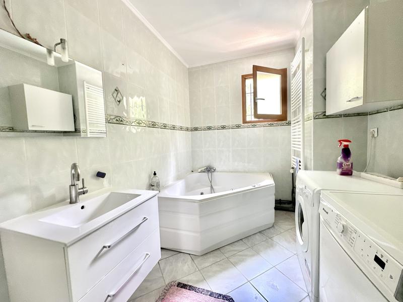 Maison contemporaine - 141 m² - 6 pièces