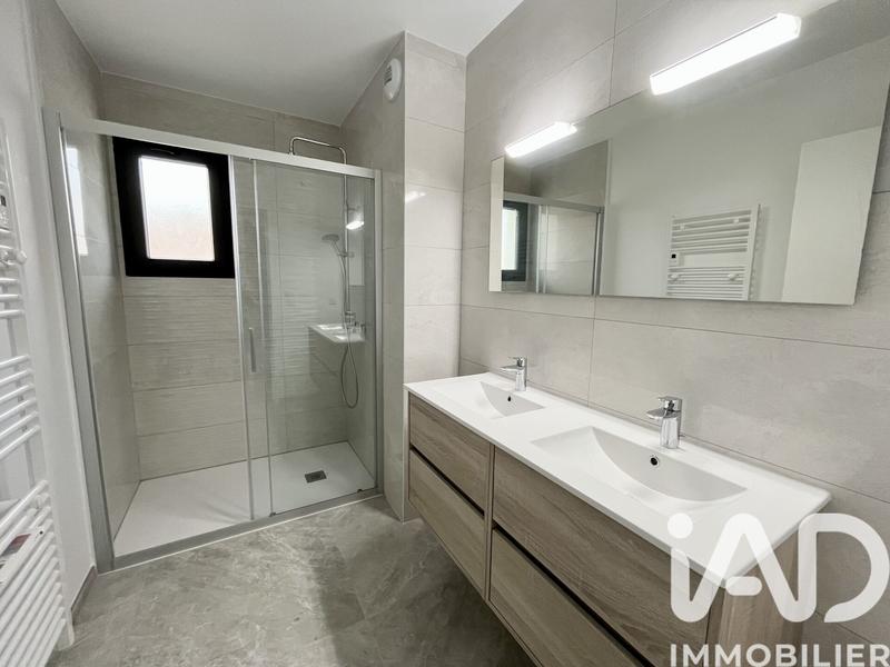 Appartement - 100 m² - 3 pièces