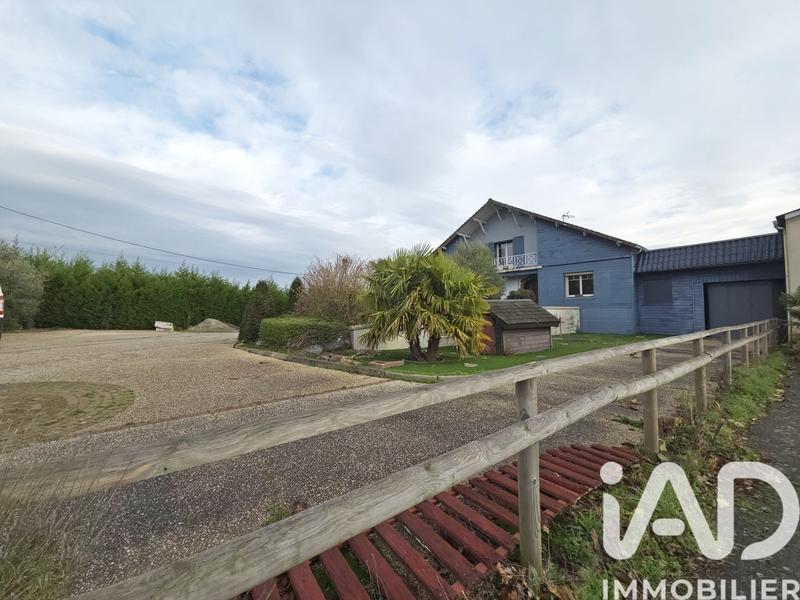 Maison - 377 m² - 10 pièces