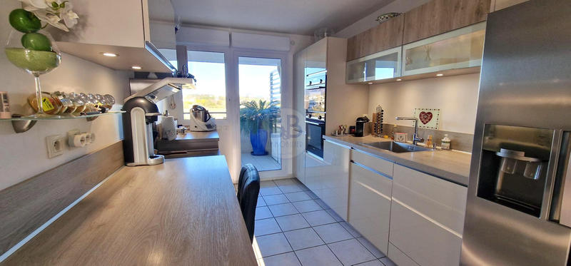 Appartement - 104 m² - 3 pièces