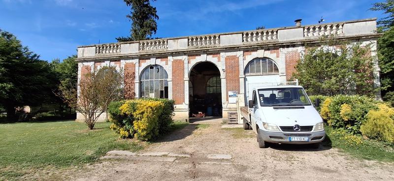 Château - 1 800 m² - 30 pièces