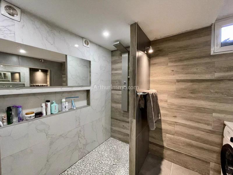 Appartement - 80 m² - 5 pièces