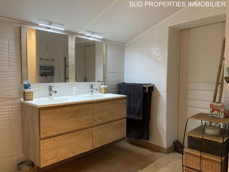 Propriété - 200 m² - 7 pièces