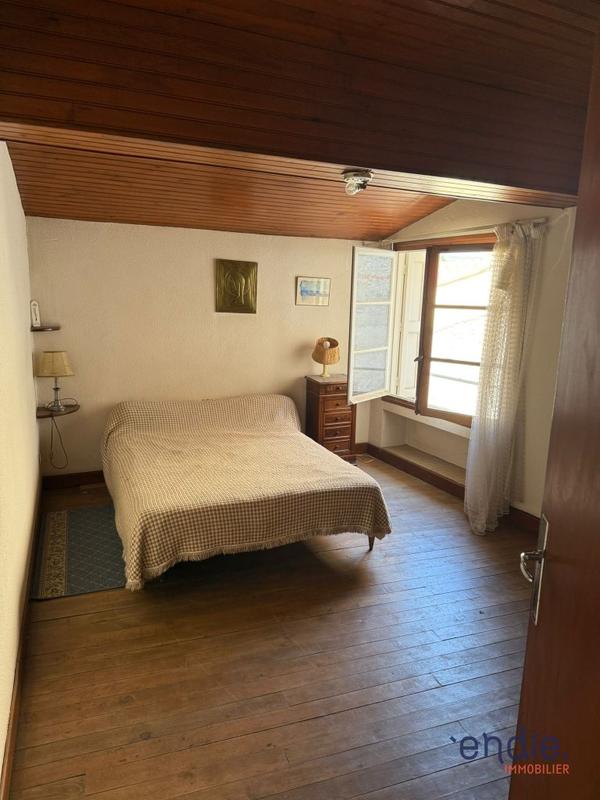 Maison - 104 m² - 5 pièces