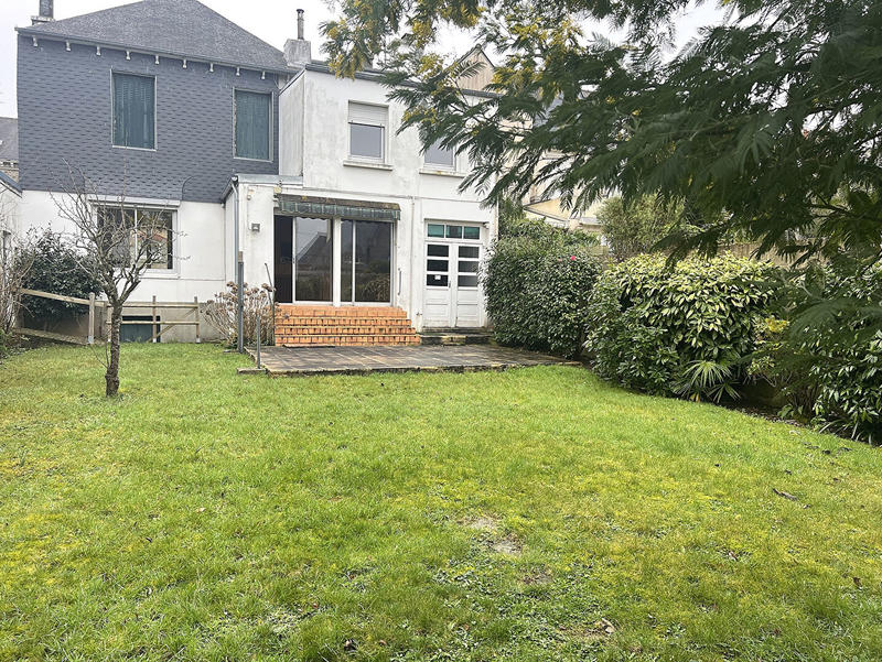 Maison - 160 m² - 6 pièces