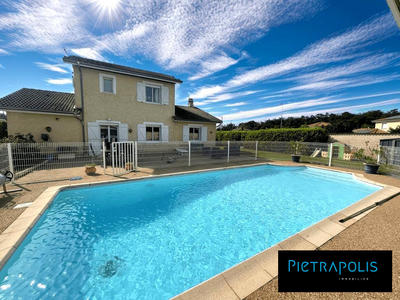 Maison - 122 m² - 5 pièces