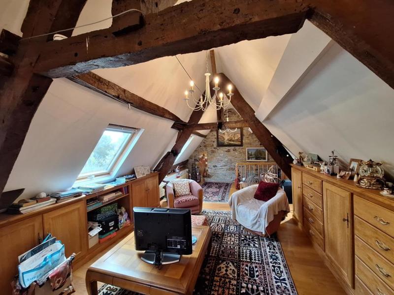 Propriété - 277 m² - 9 pièces