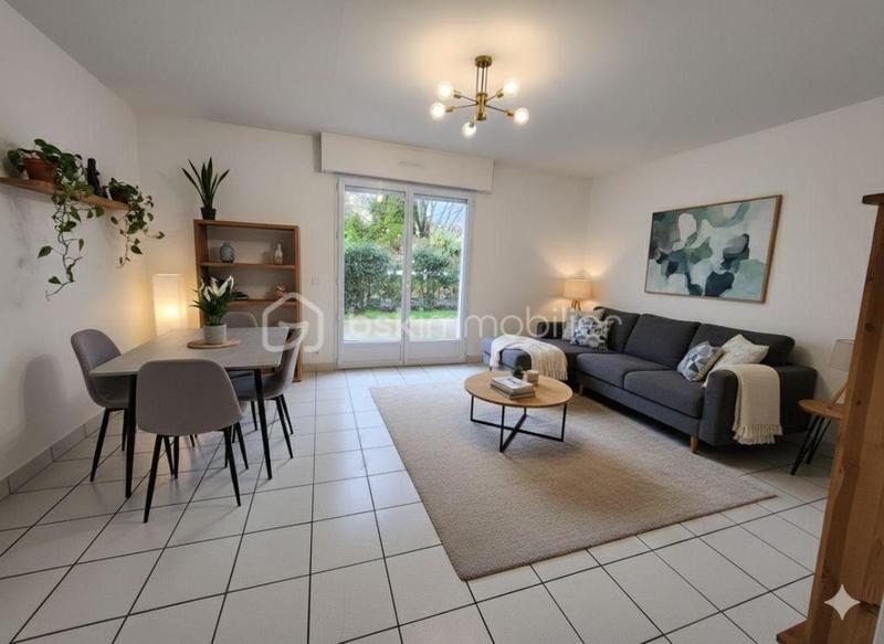 Appartement - 85 m² - 4 pièces