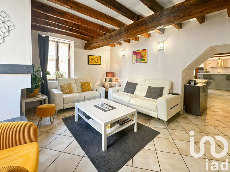 Maison - 177 m² - 7 pièces