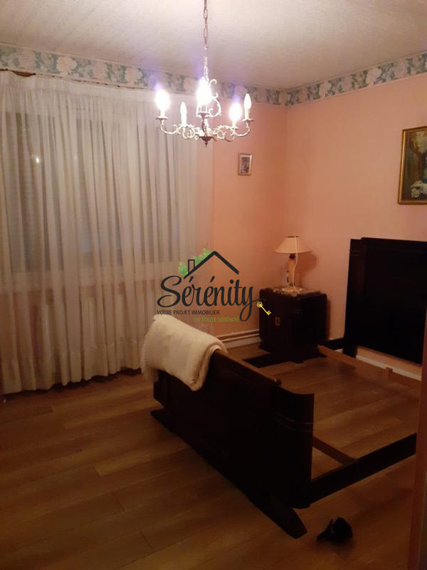 Maison - 90 m² - 5 pièces