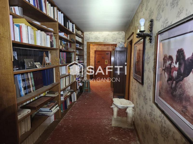 Maison - 320 m² - 8 pièces