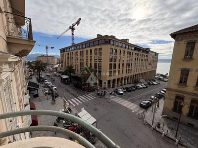 Appartement - 131 m² - 4 pièces