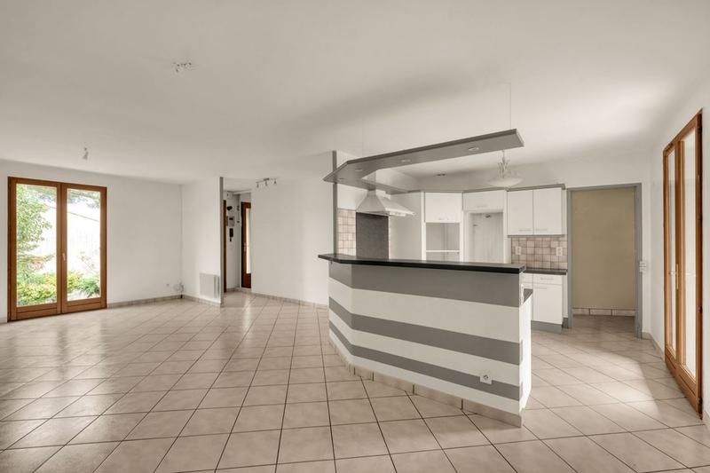 Maison traditionnelle - 144 m² - 5 pièces