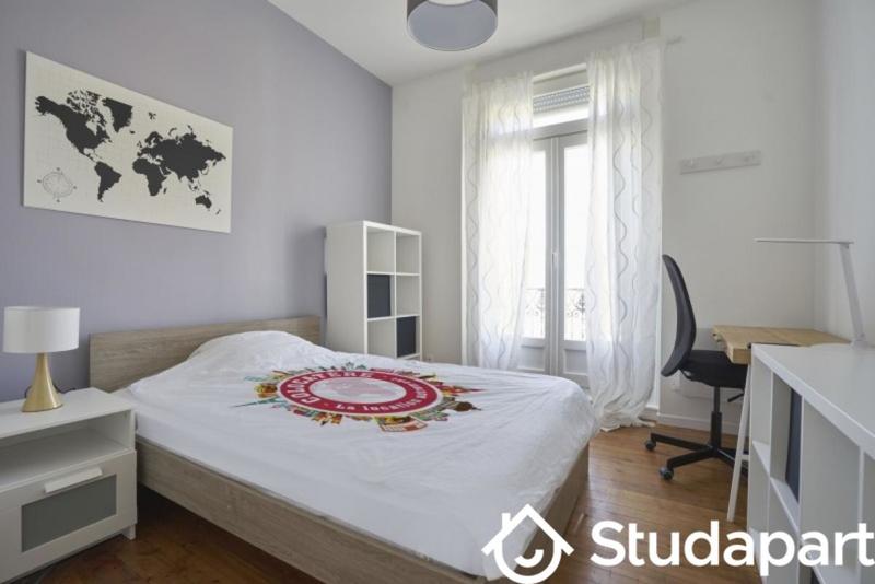 Chambre - 10 m² - 1 pièce