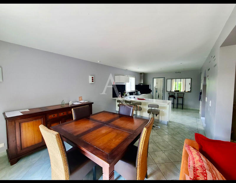 Maison - 127 m² - 6 pièces