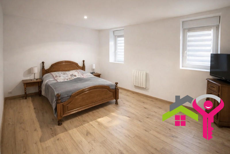 Maison - 90 m² - 4 pièces