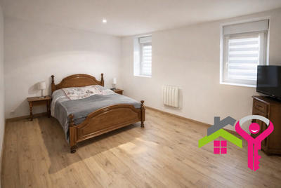 Maison - 90 m² - 4 pièces