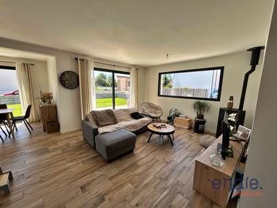 Maison - 103 m² - 5 pièces