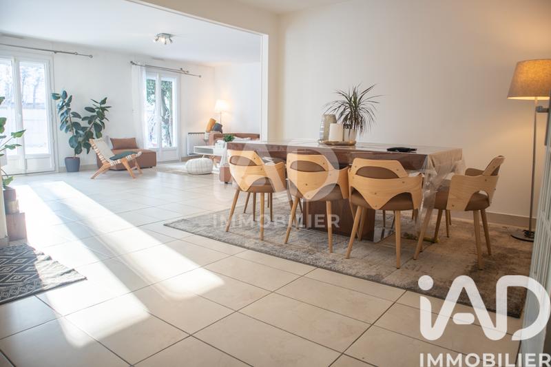 Maison - 150 m² - 9 pièces