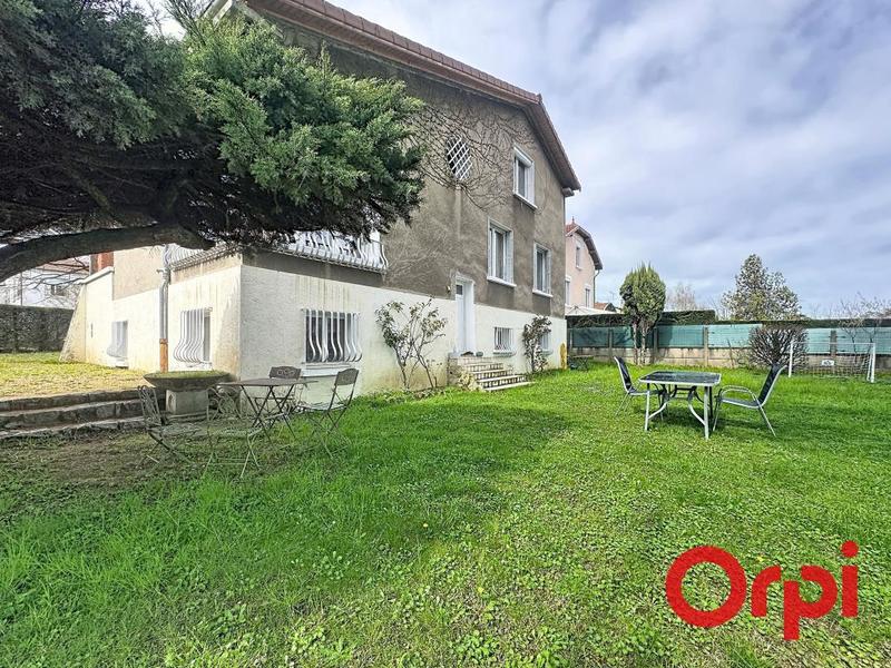 Maison - 189 m² - 7 pièces