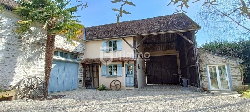 Demeure - 281 m² - 13 pièces