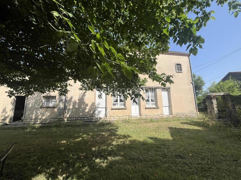 Propriété - 207 m² - 8 pièces