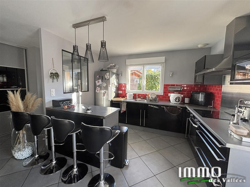 Maison - 145 m² - 6 pièces