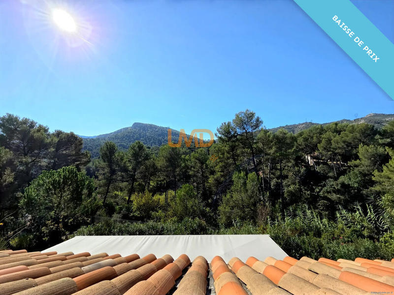 Propriété - 181 m² - 7 pièces