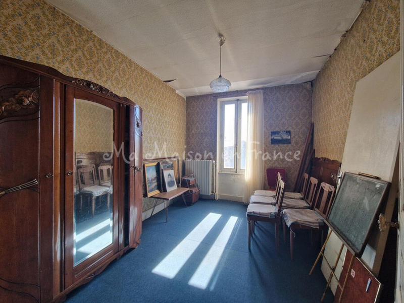 Maison - 152 m² - 8 pièces