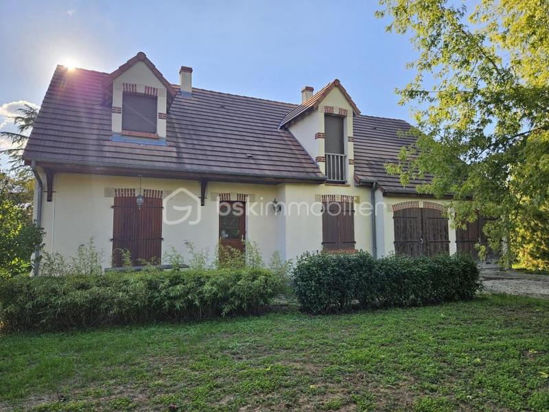 Maison - 163 m² - 7 pièces