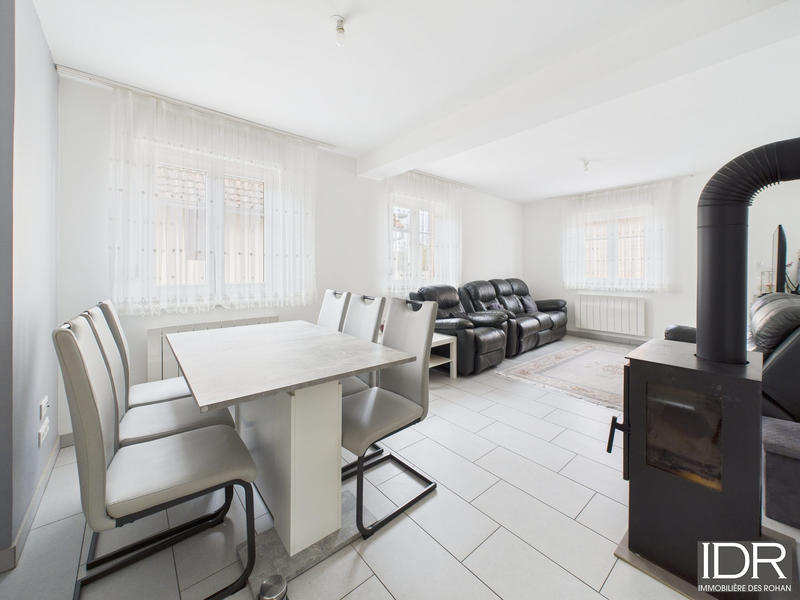 Maison - 110 m² - 5 pièces