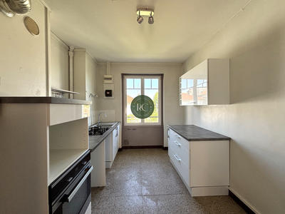 Appartement - 84 m² - 4 pièces