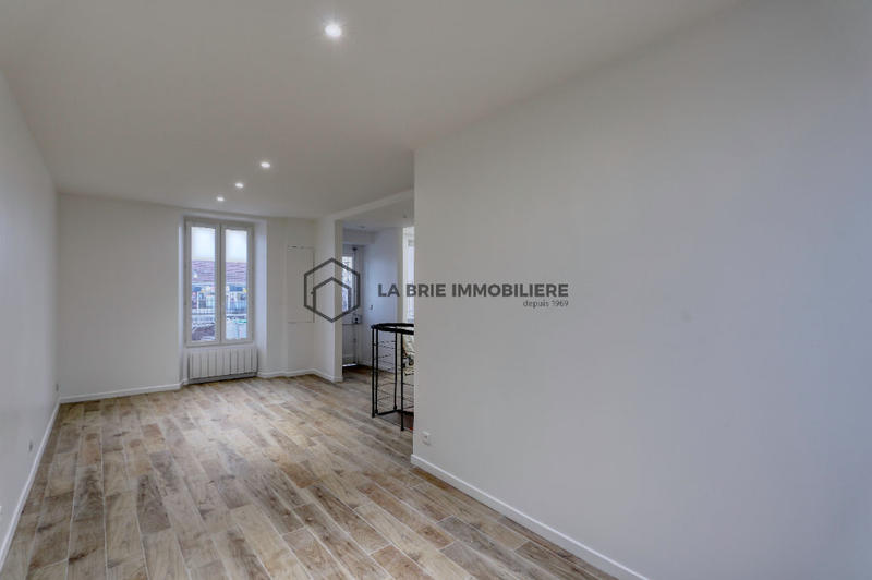 Immeuble - 98 m² - 5 pièces