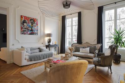 Appartement - 200 m² - 5 pièces