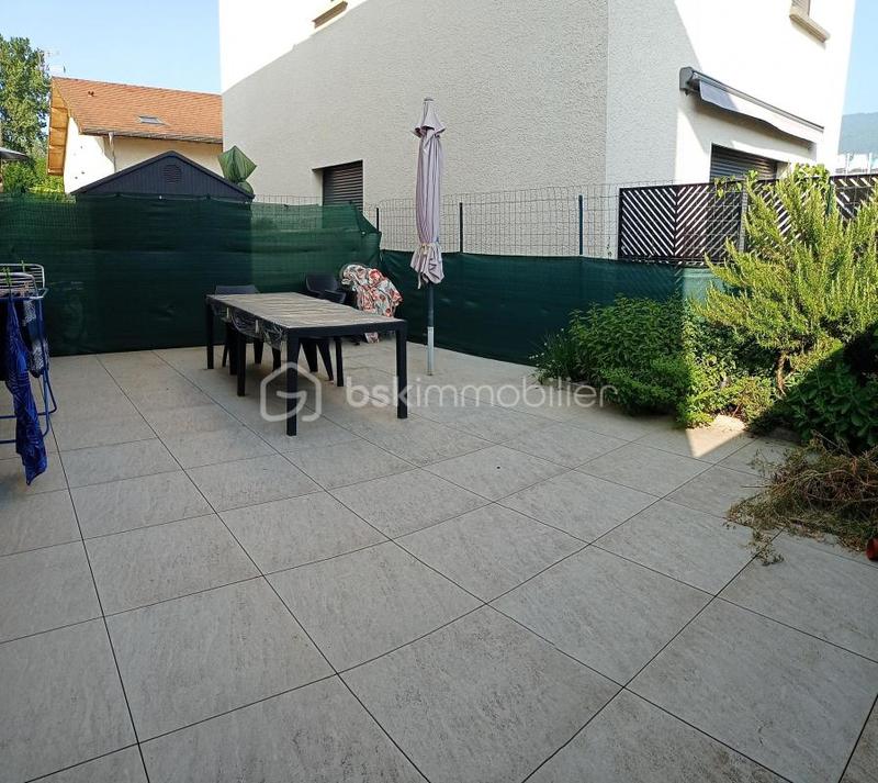 Maison - 201 m² - 8 pièces