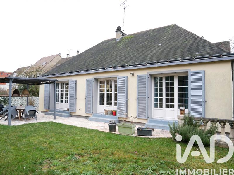 Maison - 88 m² - 5 pièces