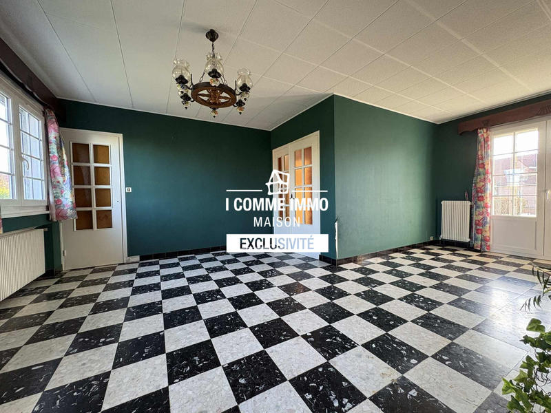 Maison - 94 m² - 6 pièces