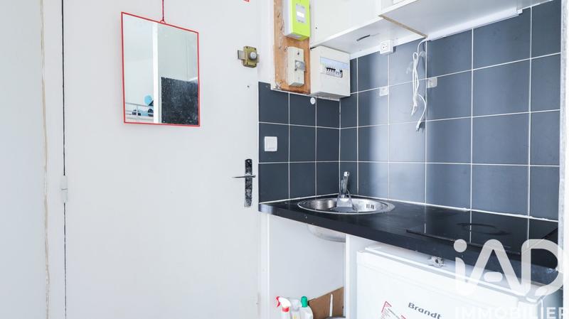 Studio - 9 m² - 1 pièce