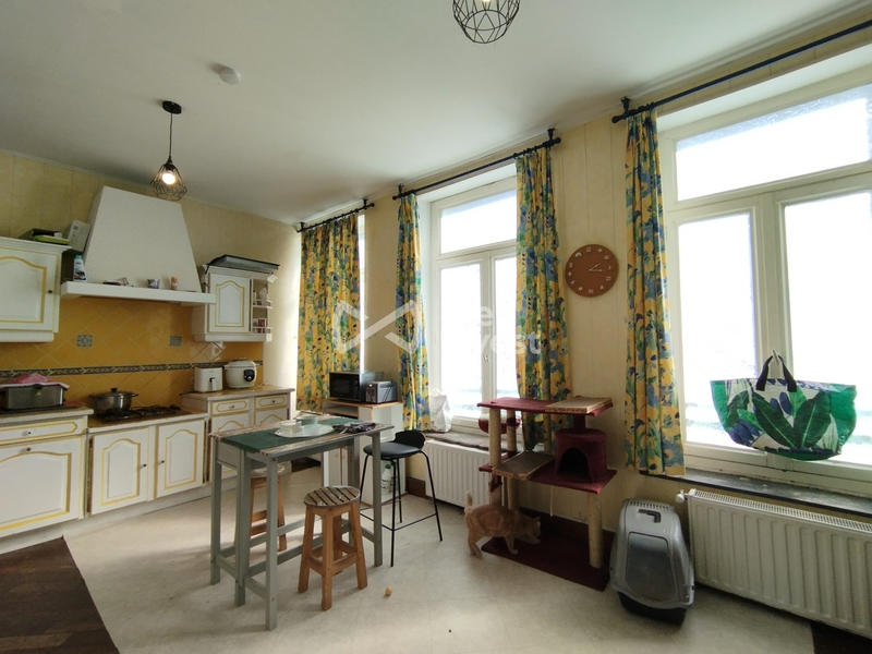 Immeuble - 150 m² - 1 pièce