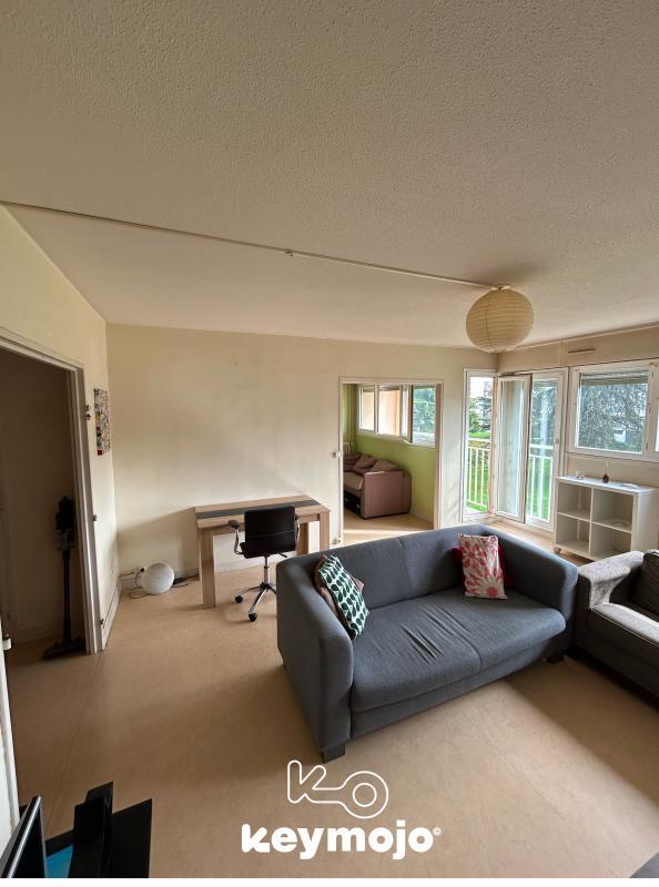 Chambre - 93 m² - 4 pièces