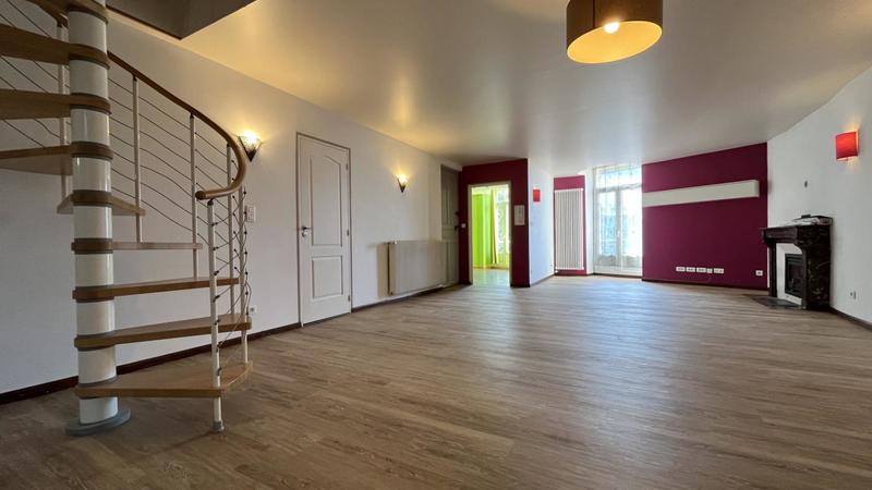 Duplex - 215 m² - 8 pièces